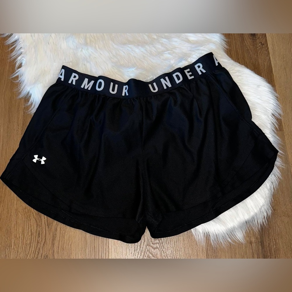 Under Armour women’s shorts size 2x